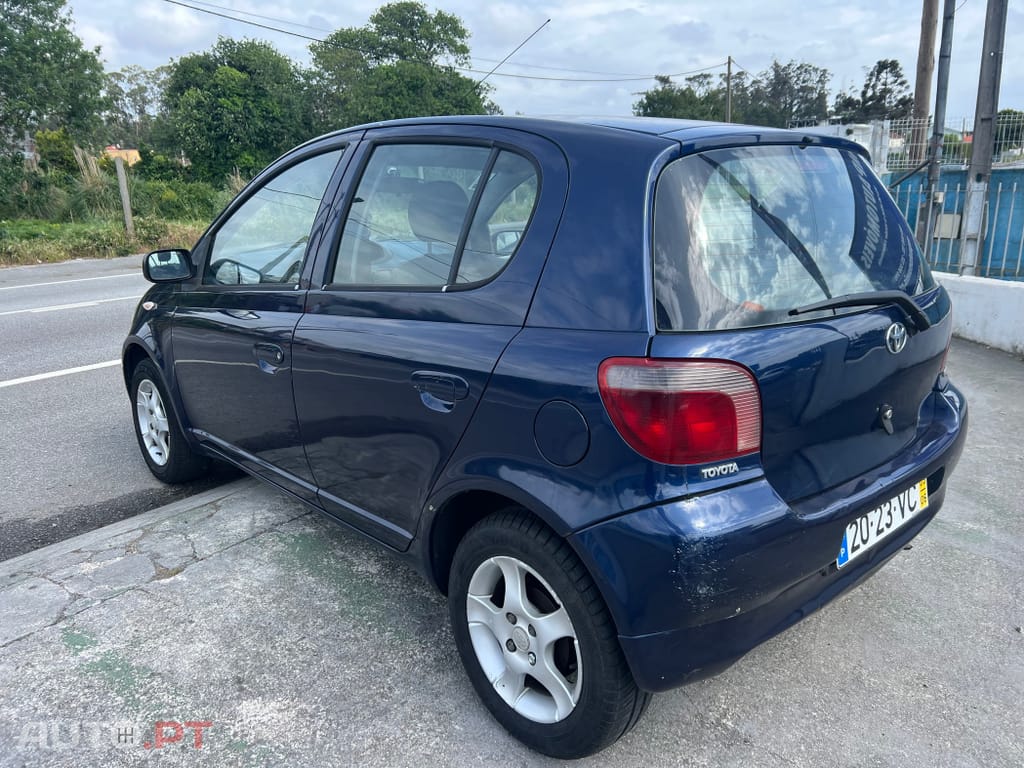 Toyota Yaris 1.0 Luna ABS
