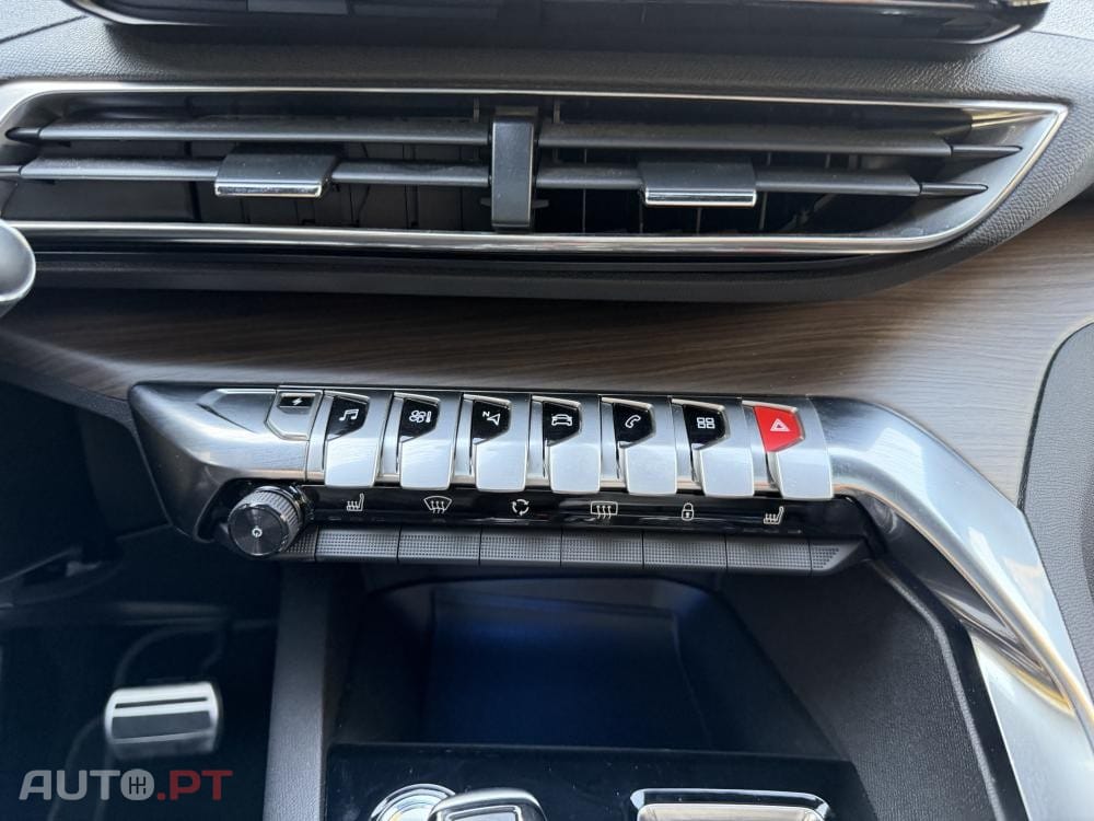 Peugeot 3008 1.6 Hybrid GT Pack e-EAT8