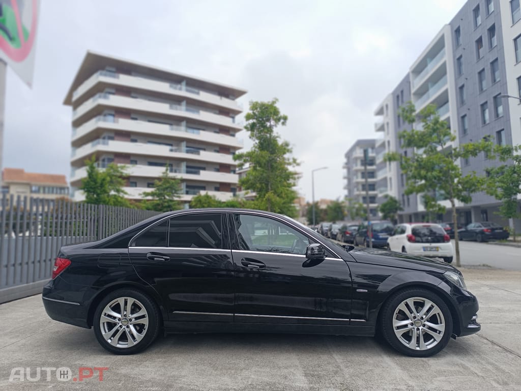 Mercedes-Benz C 180 CGi Avantgarde BlueEfficiency Aut.