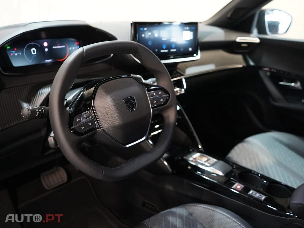 Peugeot 2008 1.2 Hybrid Allure e-DCS6