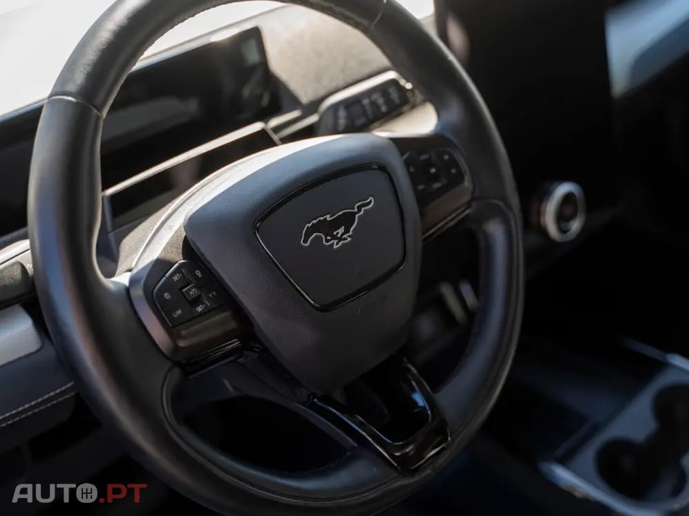 Ford Mustang Mach-E AWD