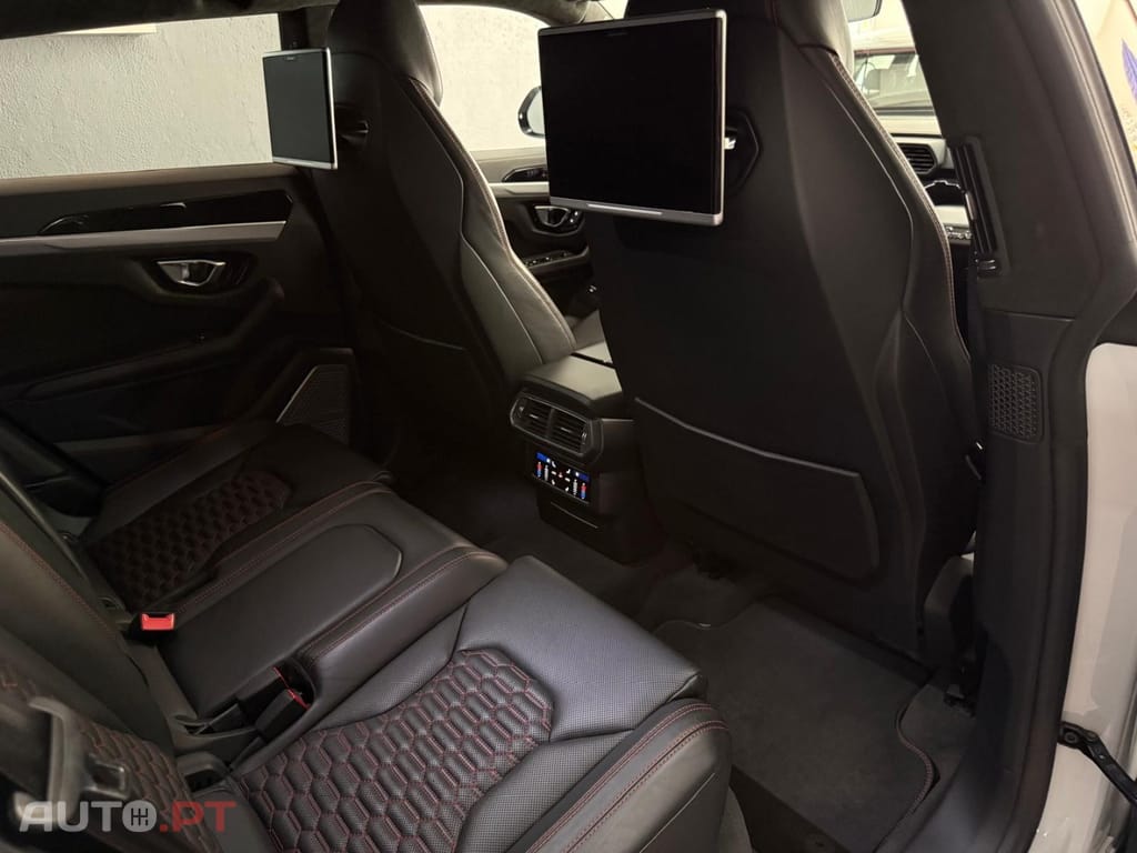 Lamborghini Urus 4.0 V8