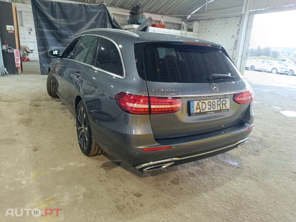 Mercedes-Benz E 300 de Avantgarde