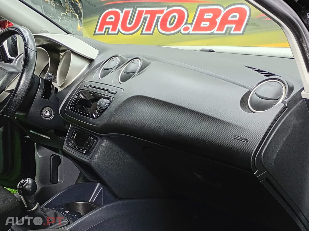 SEAT Ibiza 1.6 TDI Reference — fotografia 32