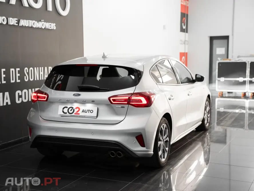 Ford Focus 1.0 EcoBoost MHEV ST-Line