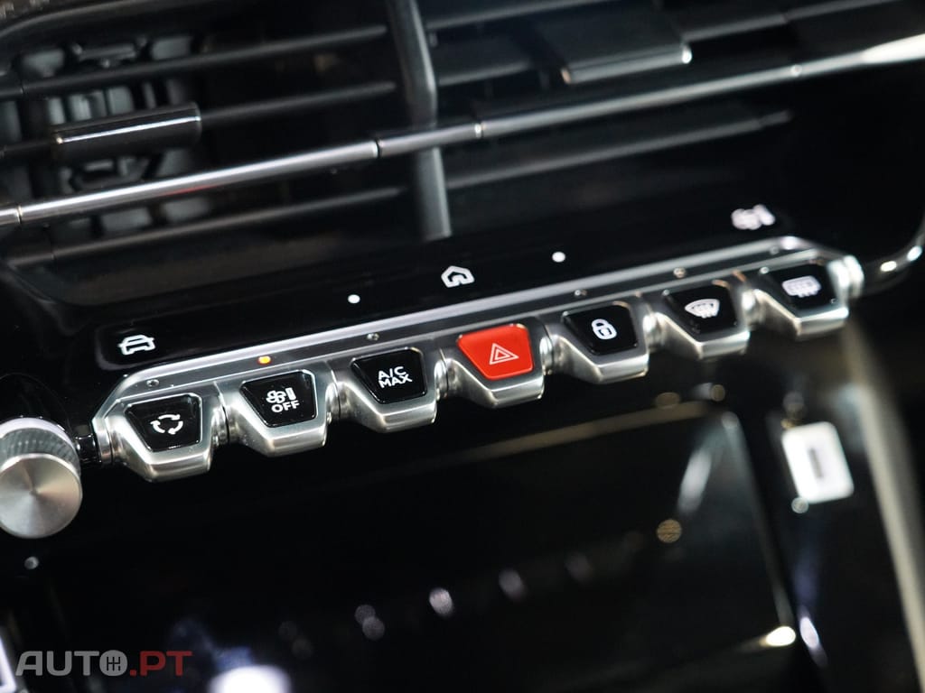 Peugeot 2008 1.2 PureTech Allure
