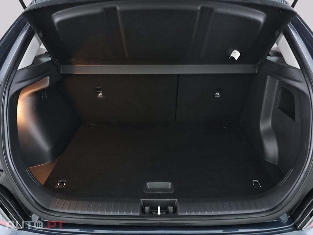 Hyundai Kauai Select I.V.A DEDUTIVEL