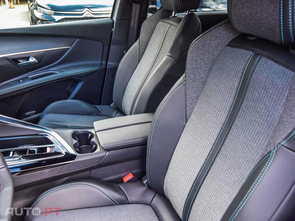 Peugeot 5008 1.5 BlueHDi Allure EAT8