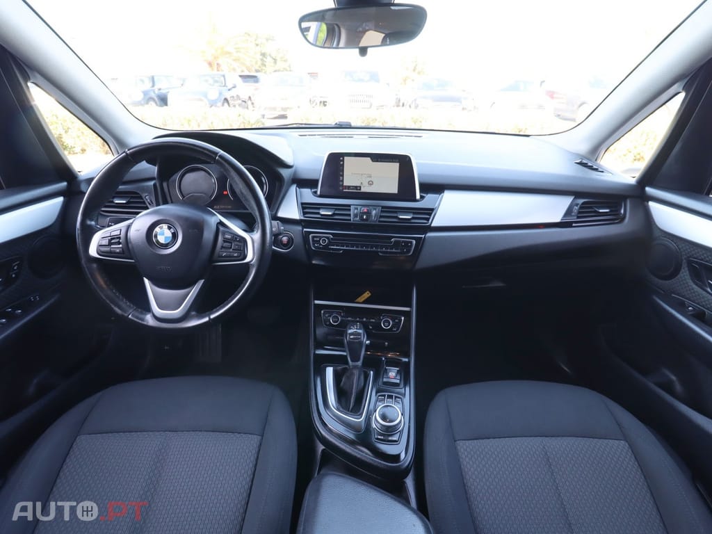 BMW 225 225xe Active Tourer advantage