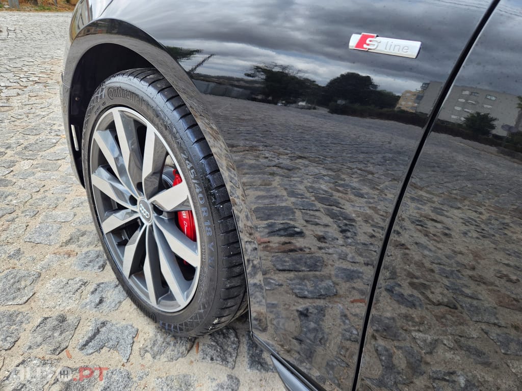 Audi A4 Avant 40 TDI S line S tronic