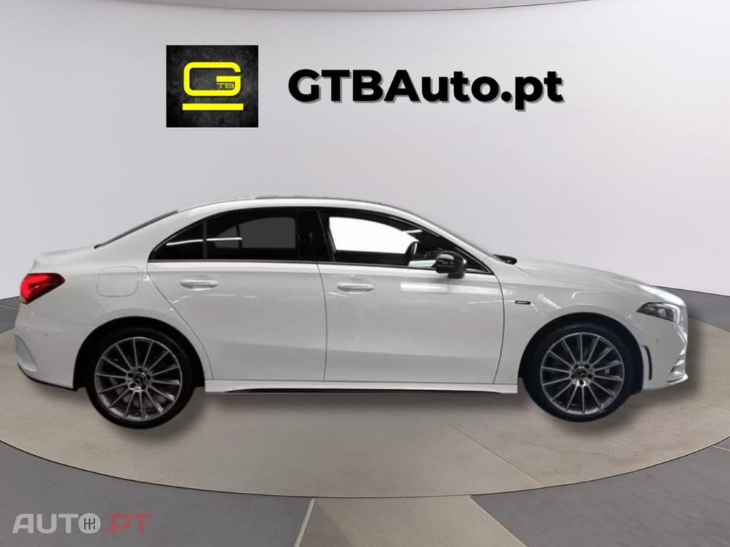 Mercedes-Benz A 250 I.V.A DEDUTIVEL e AMG