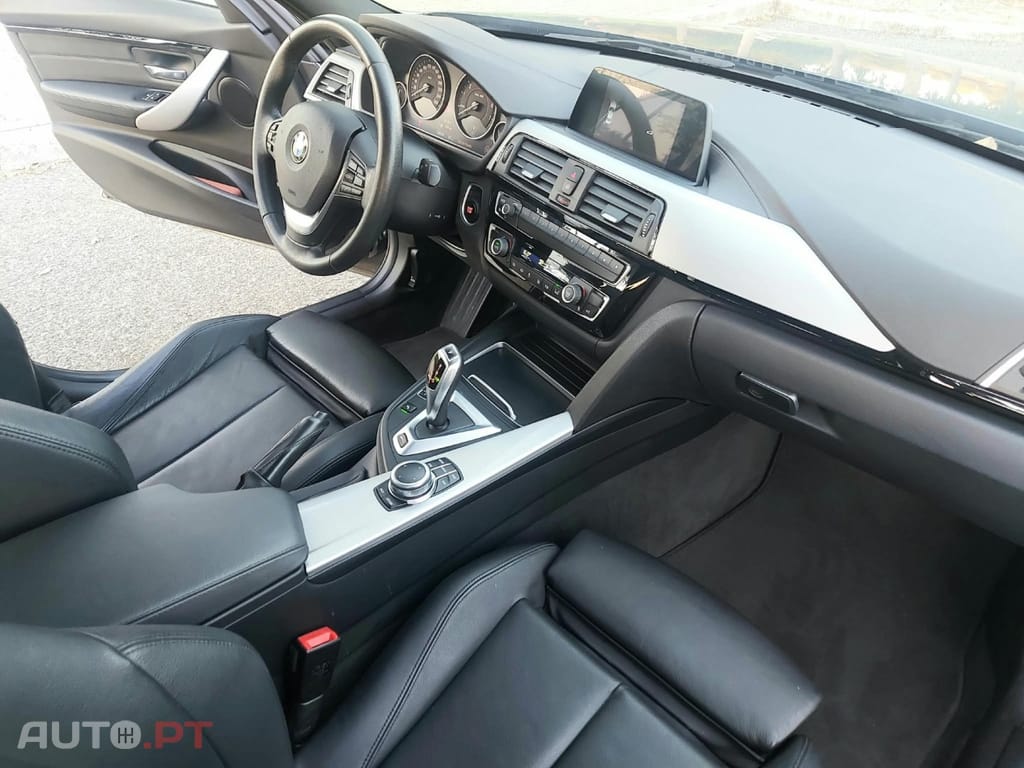 BMW 330 e iPerformance Line Luxury