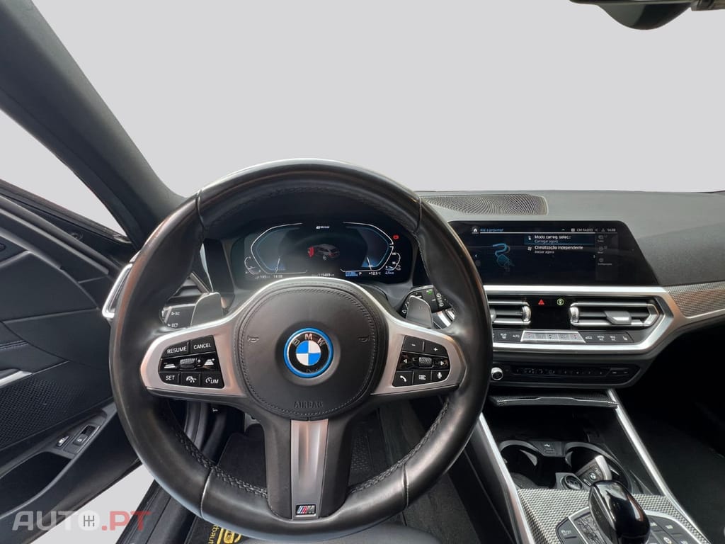 BMW 330 X DRIVE Pack M 