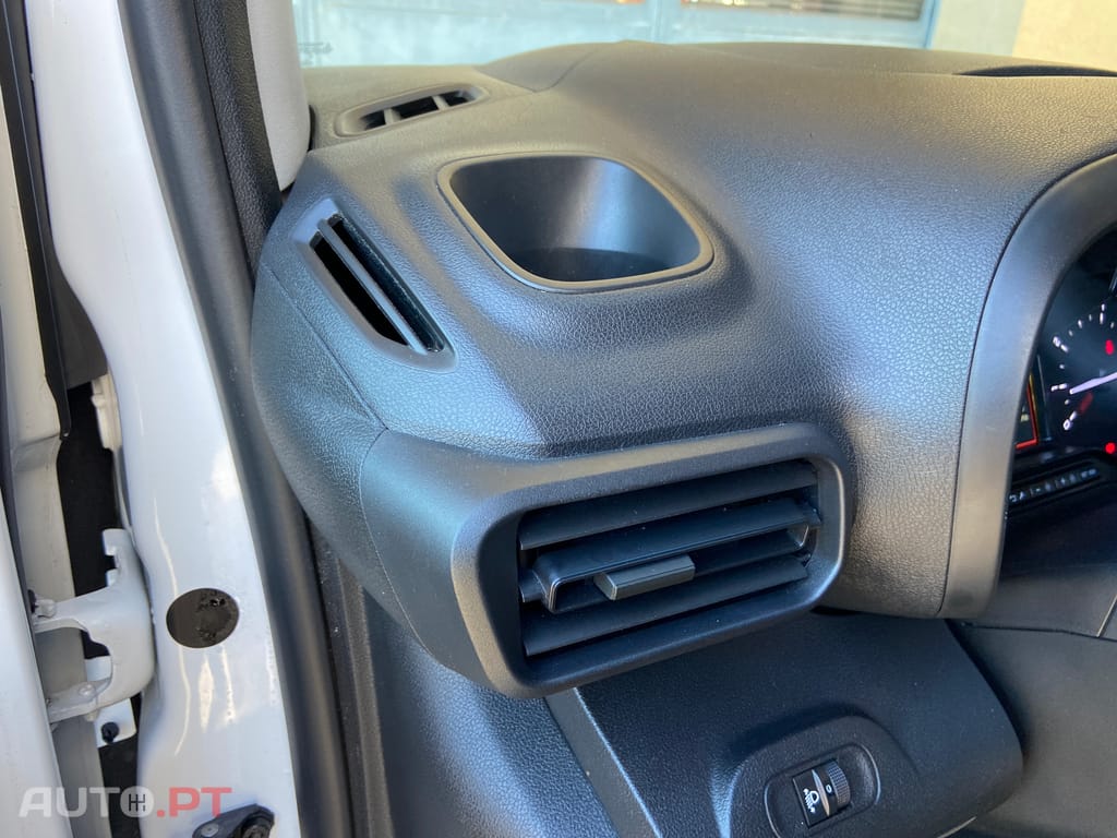 Citroen Berlingo 1.6 HDI 100 CV  CARPALY (dupla porta lateral)