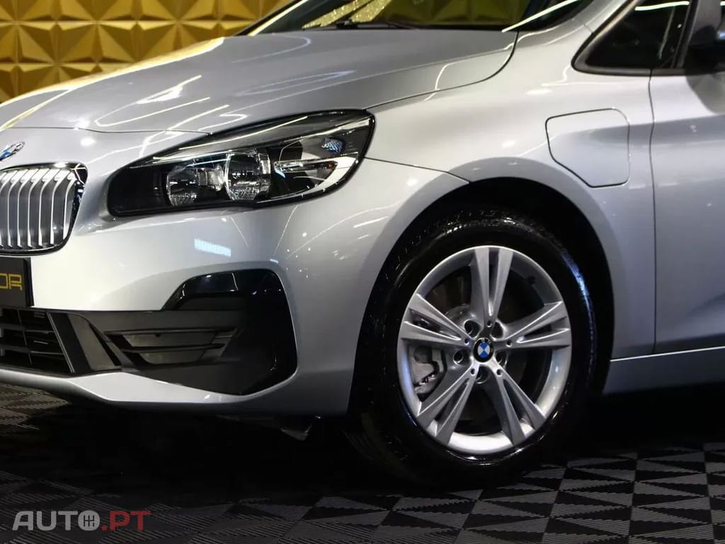 BMW 225 Line Luxury