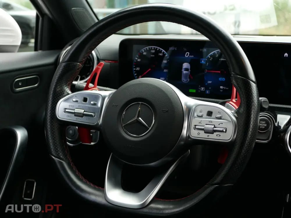 Mercedes-Benz A 250 e AMG Line