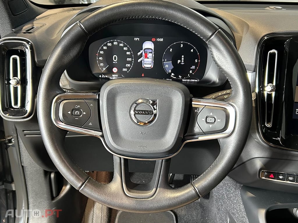Volvo XC40 2.0 D3 Geartronic Momentum Plus