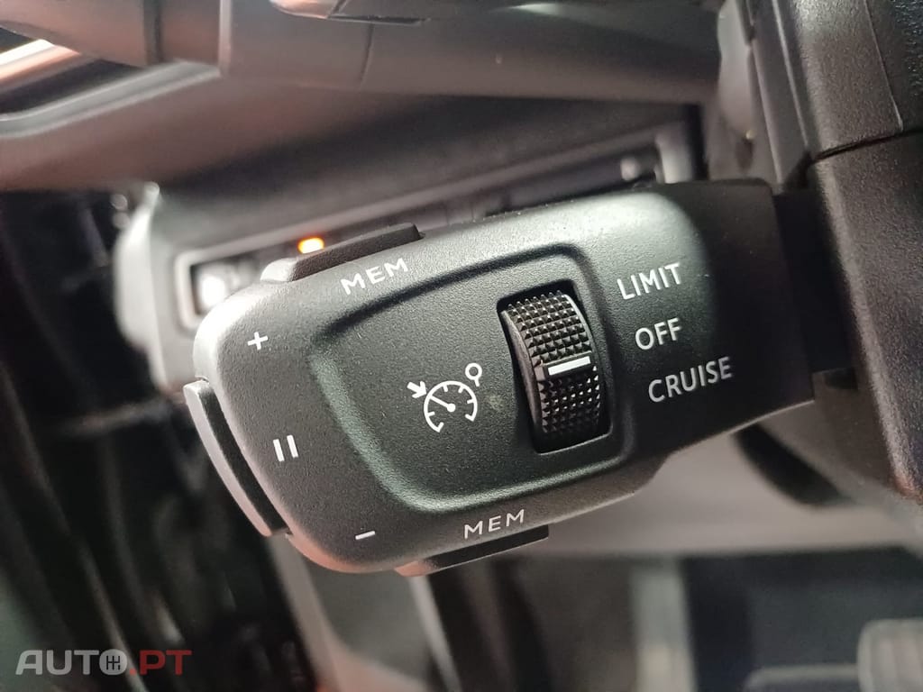 Peugeot 3008 1.2 PureTech Allure EAT8