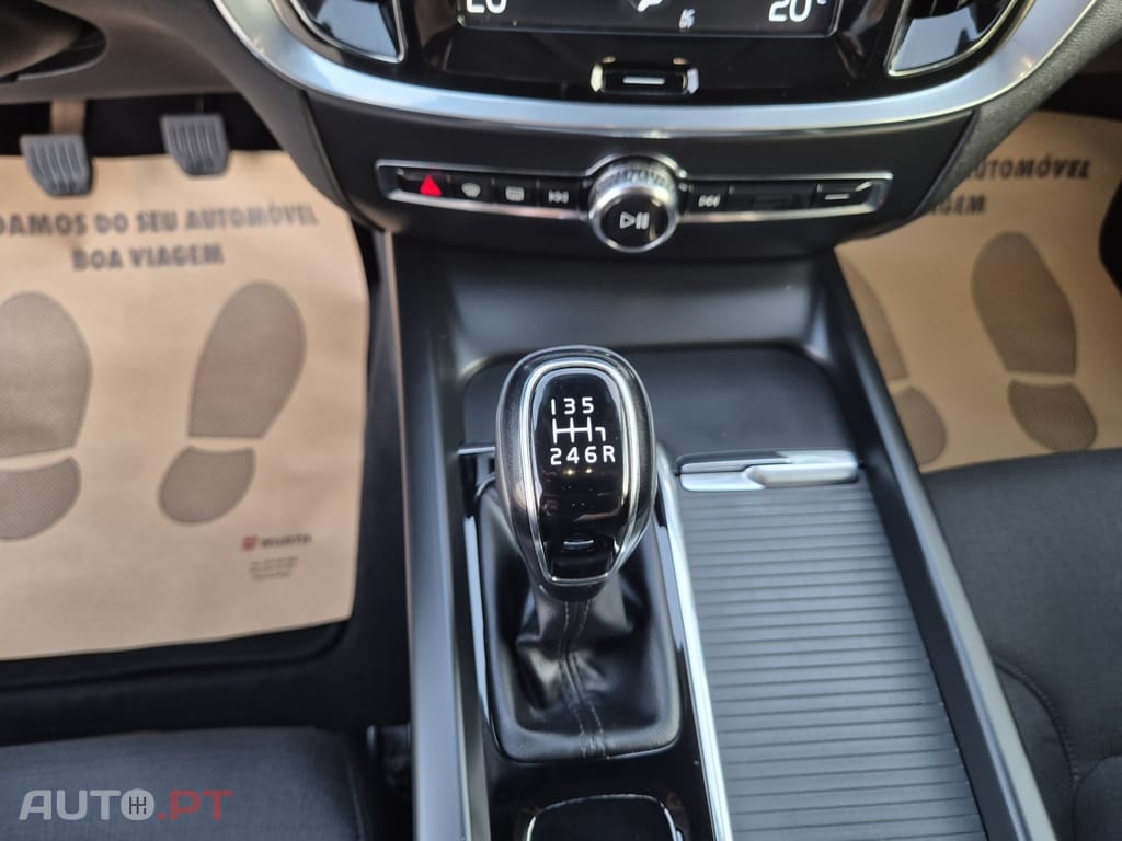 Volvo V60 2.0 D3 Momentum