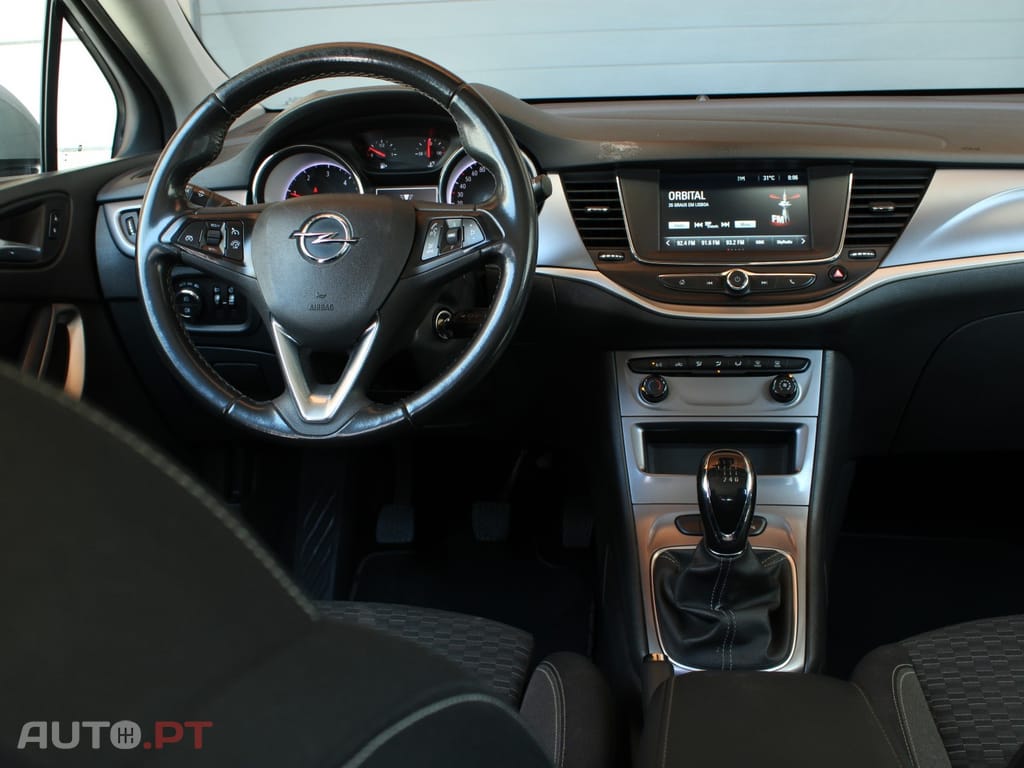 Opel Astra Sports Tourer 1.5 D S&S Business Edition
