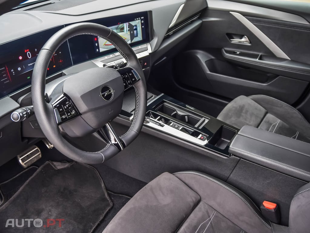 Opel Astra Sports Tourer 1.2 T Hybrid GS eDCT