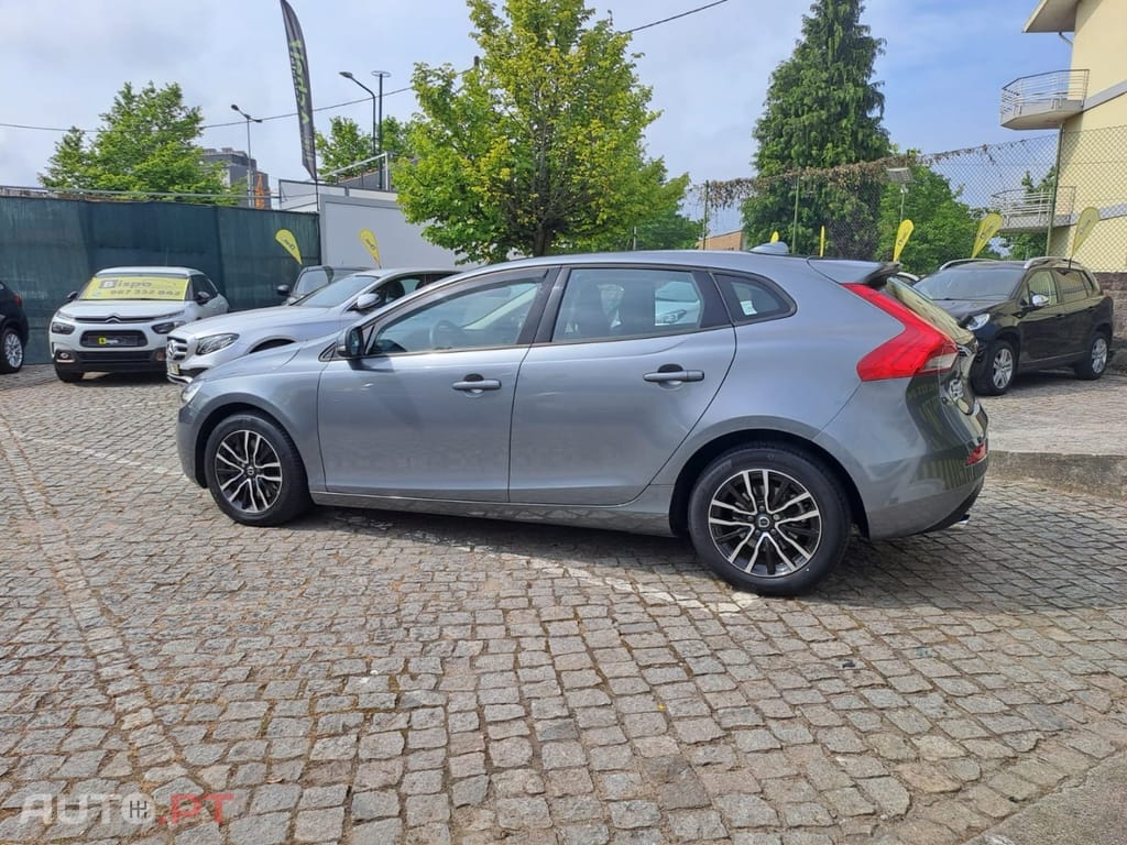 Volvo V40 2.0 D3 Momentum