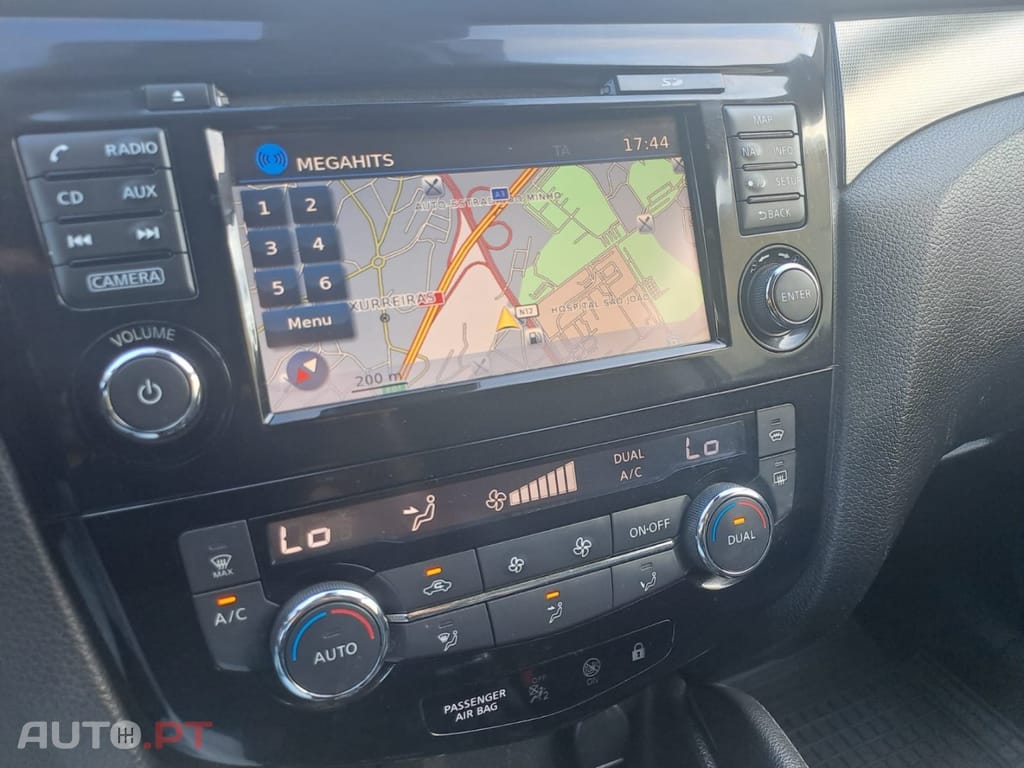 Nissan Qashqai 1.2 DIG-T Acenta Connect