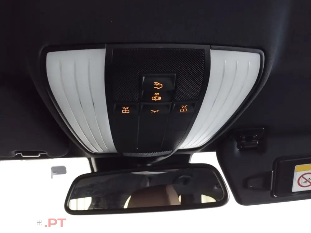 Mercedes-Benz E 300 Bluetec Hybrid Avantgarde