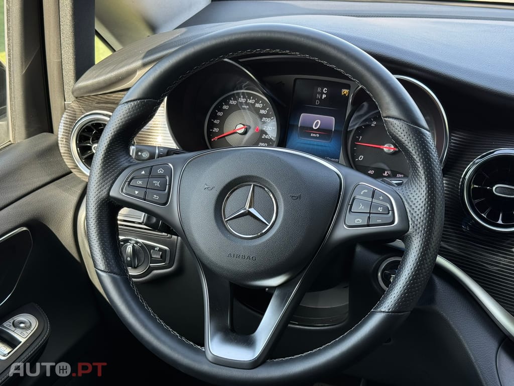 Mercedes-Benz V 300 d Longo Avantgarde