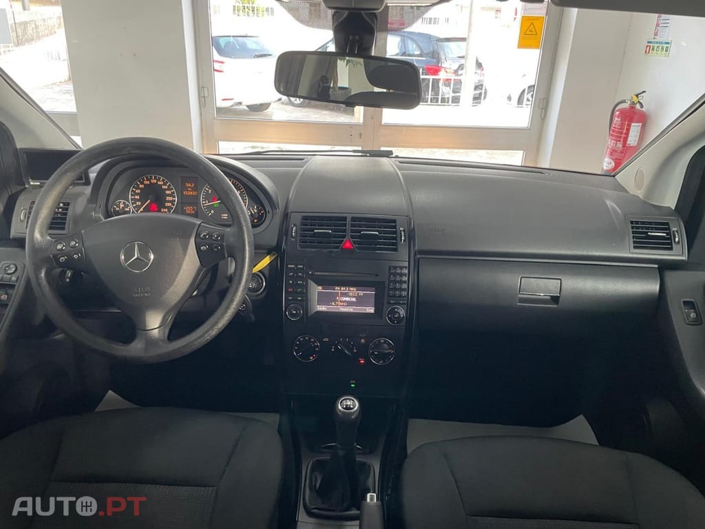 Mercedes-Benz A 160 Elegance BlueEfficiency — fotografia 7