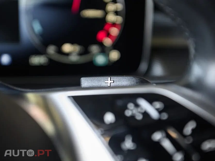 Mercedes-Benz C 300 e AMG Line