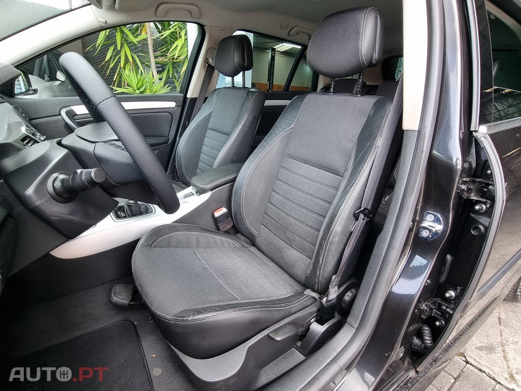 Renault Laguna Break 2.0 dCi Dynamique