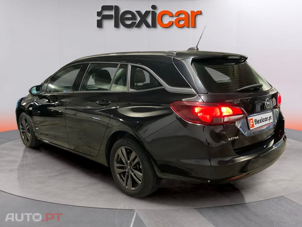 Opel Astra Sports Tourer 1.2 Turbo Design & Tech