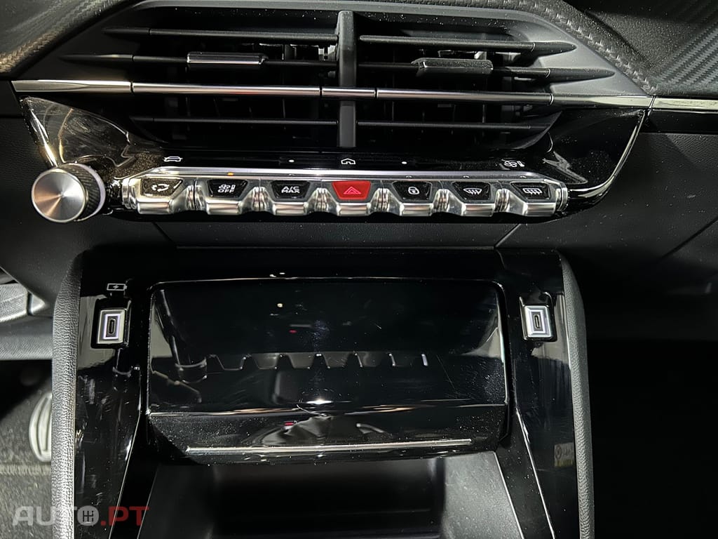 Peugeot 2008 1.2 PureTech Allure
