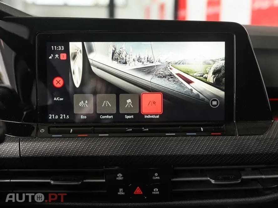 Volkswagen Golf 1.5 eTSI R-Line DSG