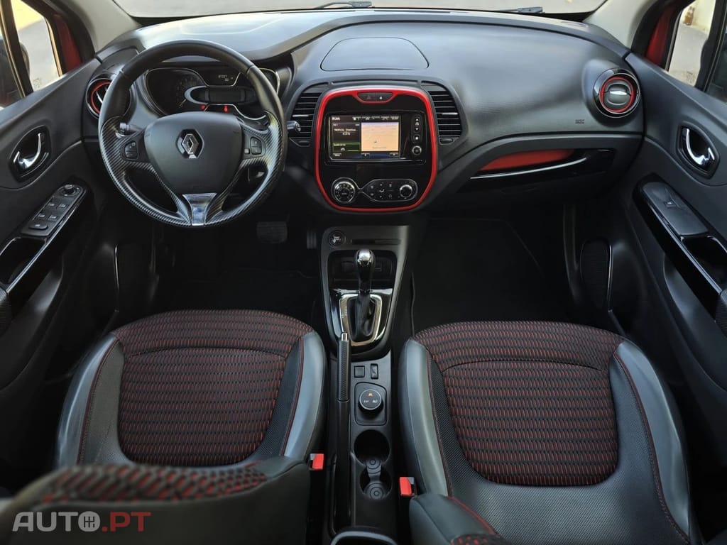 Renault Captur 1.2 TCE HELLY HANSEN (EDC)