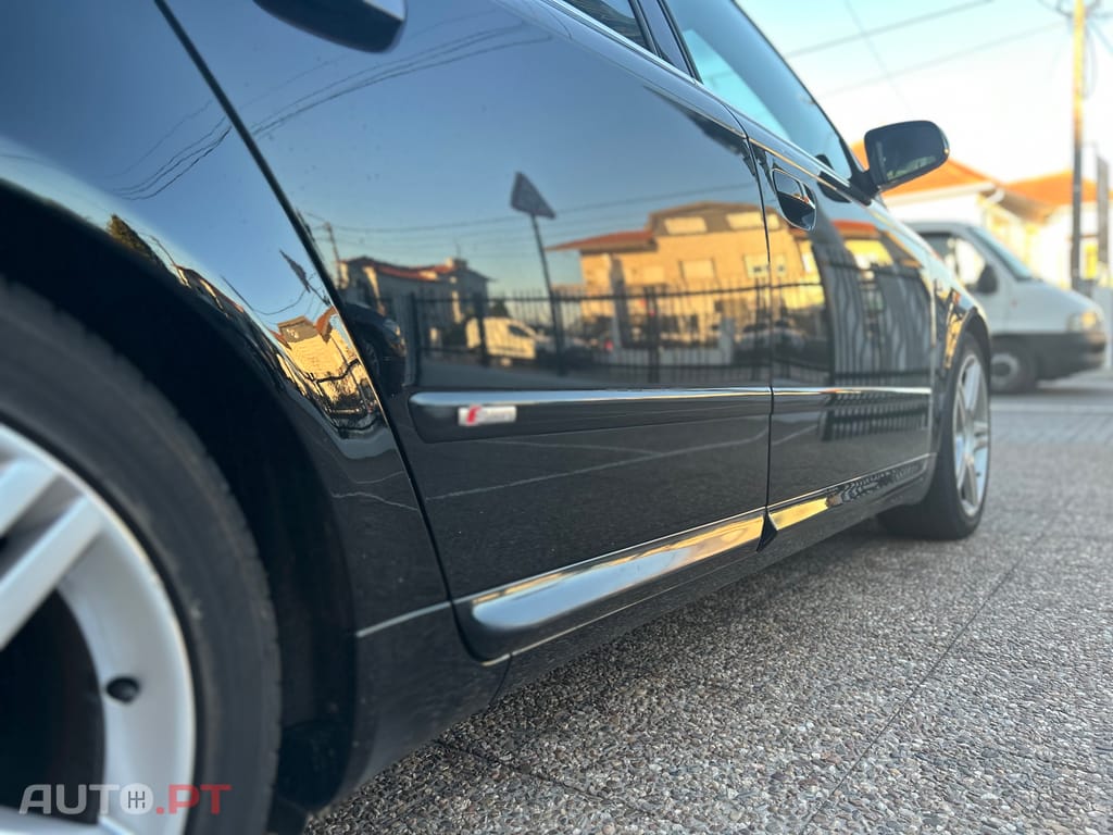 Audi A4 Avant 2.0TDi S-Line