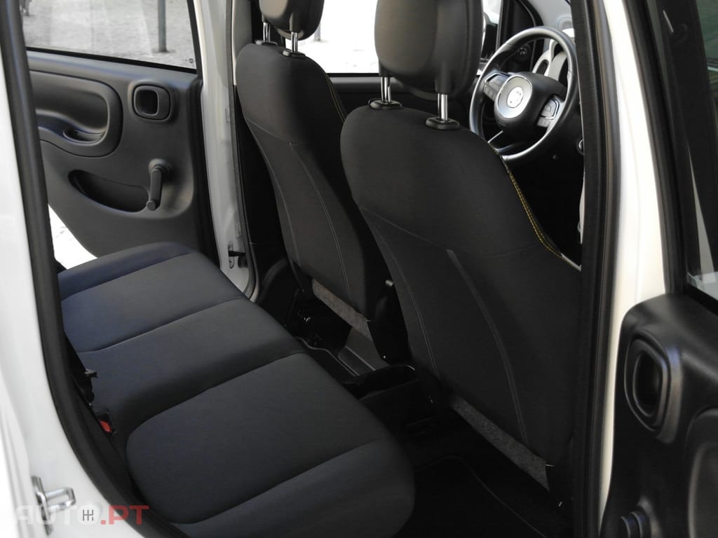 Fiat Panda Pandina 1.0 Hybrid — fotografia 11