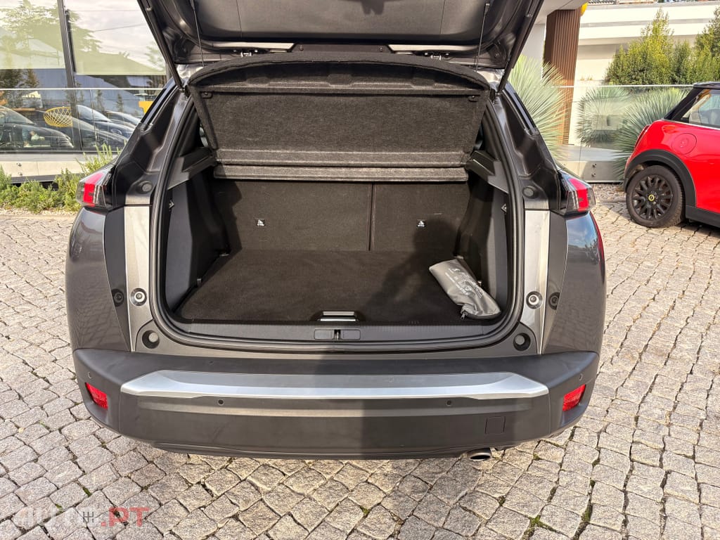 Peugeot 2008 1.5 BlueHDi Allure Pack