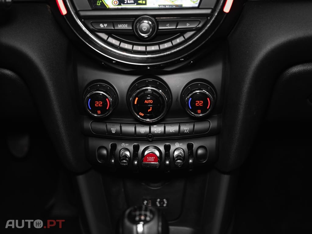 MINI Cooper Cooper D