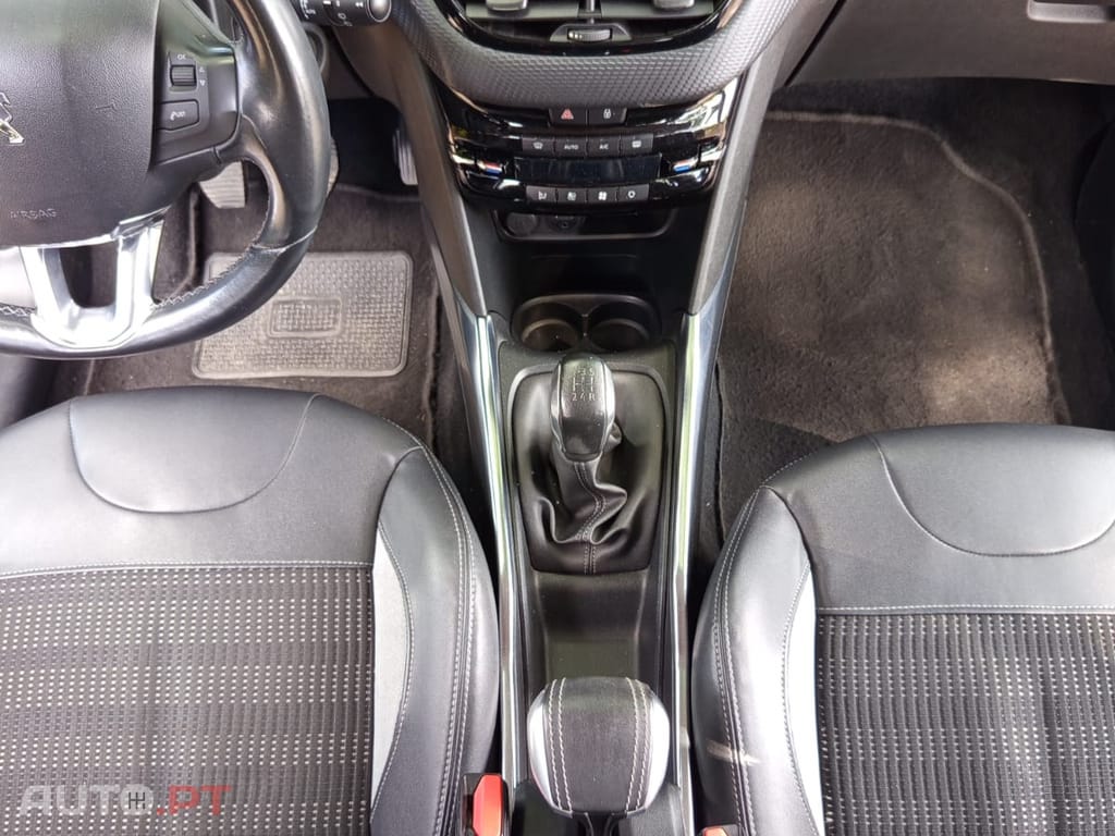 Peugeot 2008 SUV 1.4HDI