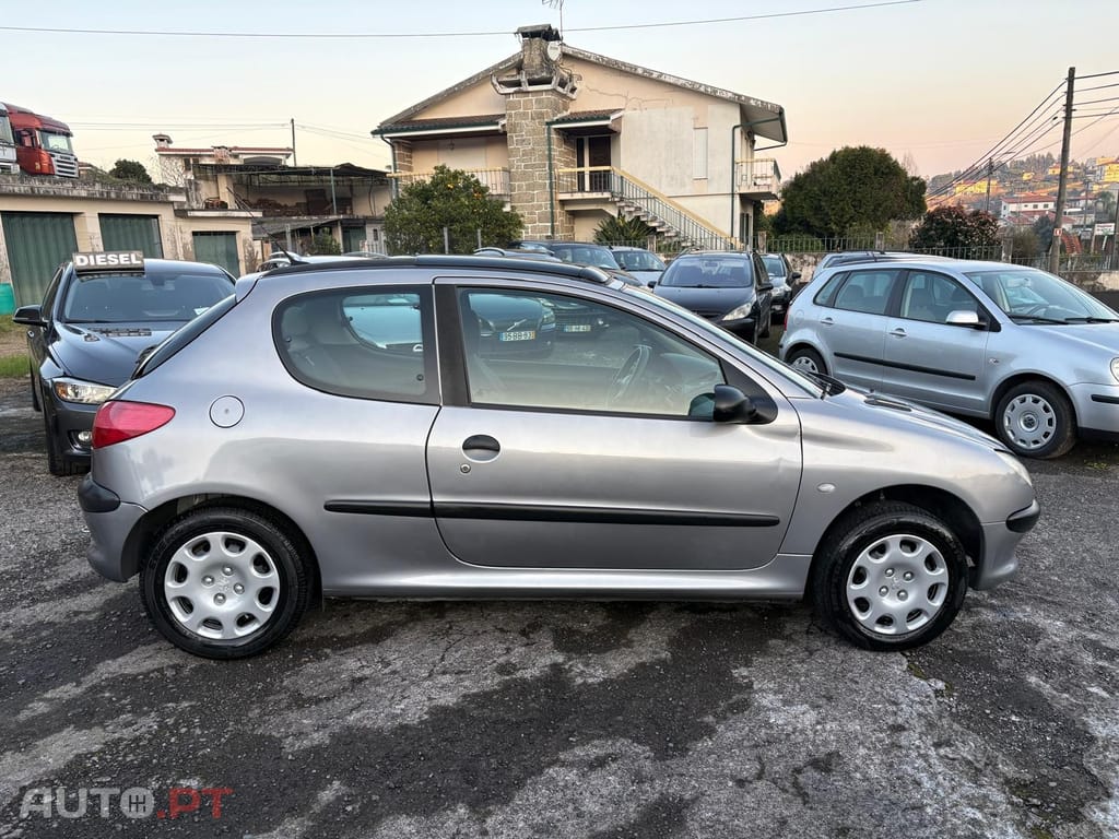 Peugeot 206 1.1 Color Line