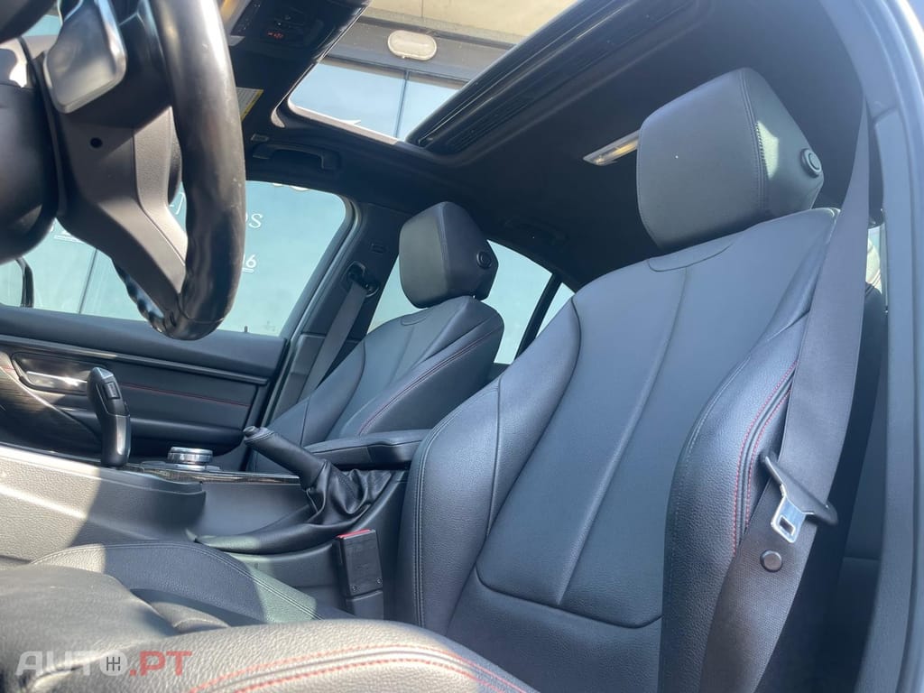 BMW 328 i Auto Line Sport
