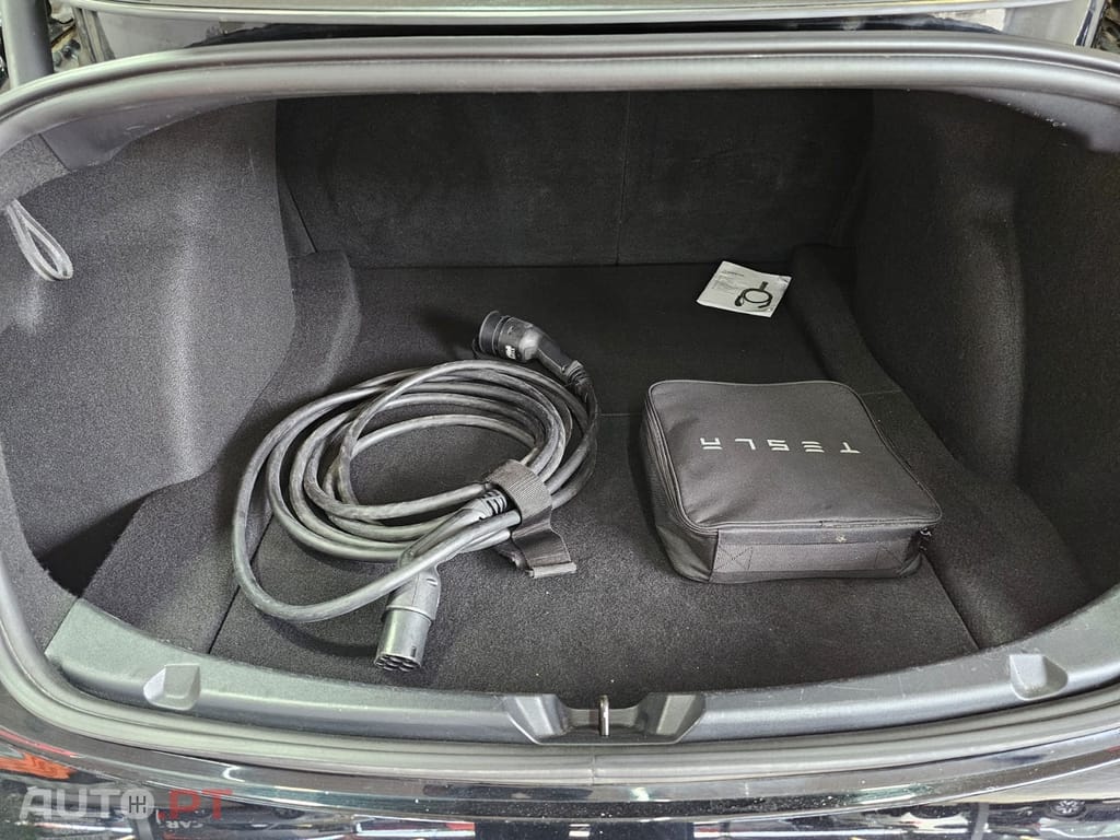 Tesla Model 3 Standard Range Plus RWD