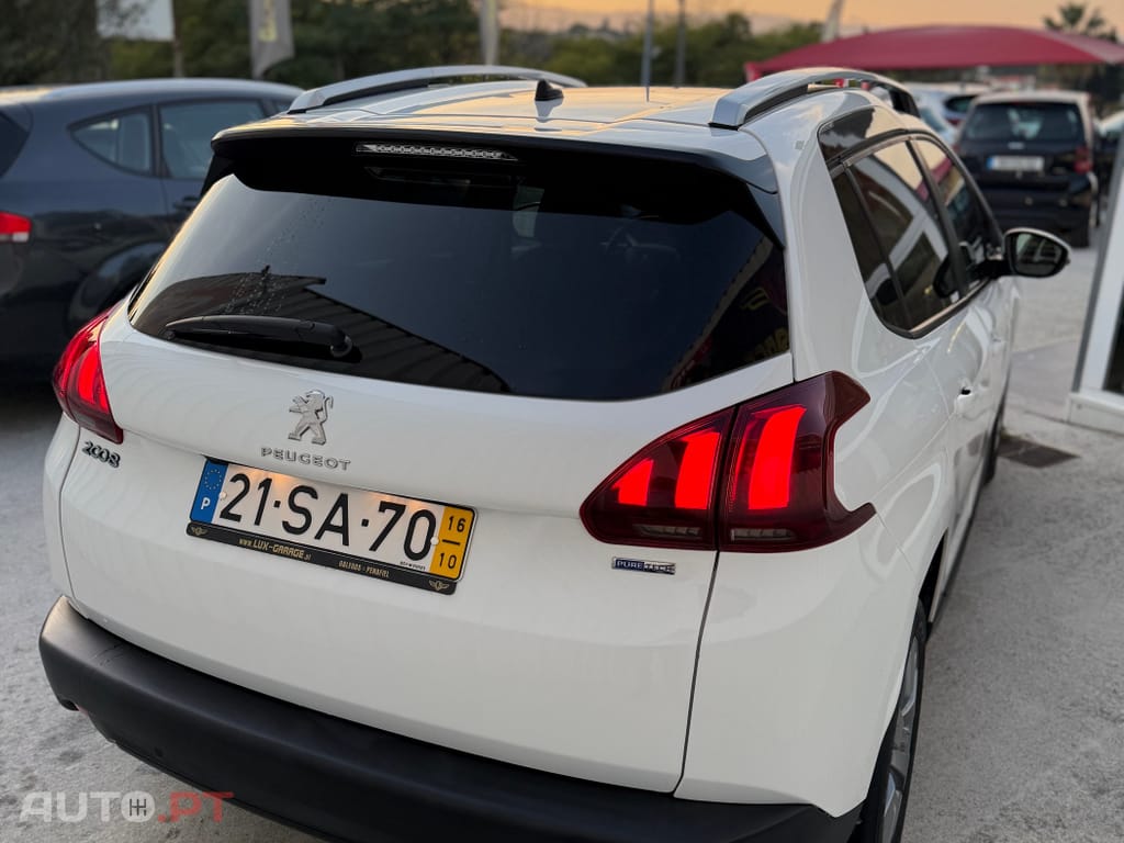 Peugeot 2008 1.2 PureTech Active