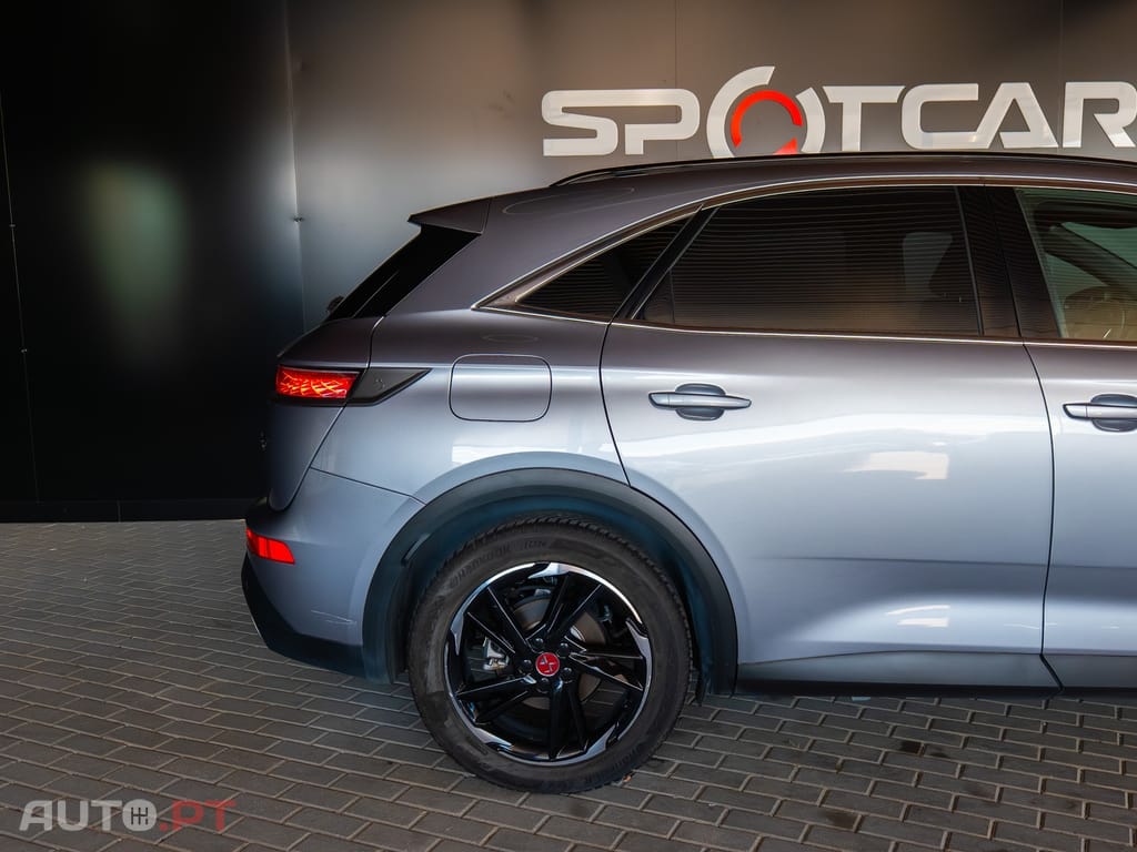 DS DS7 Crossback E-Tense Performance Line EAT8