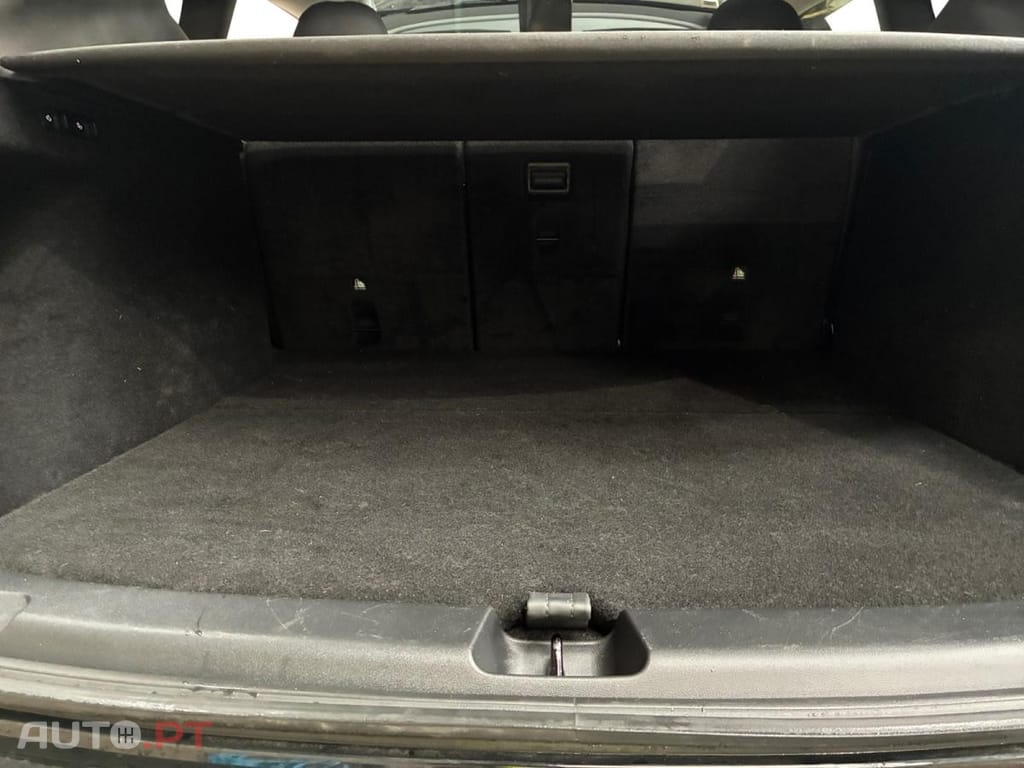 Tesla Model Y Standard RWD