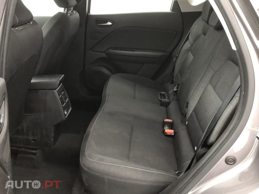 Renault Captur 1.6 E-Tech Full Hybrid Business