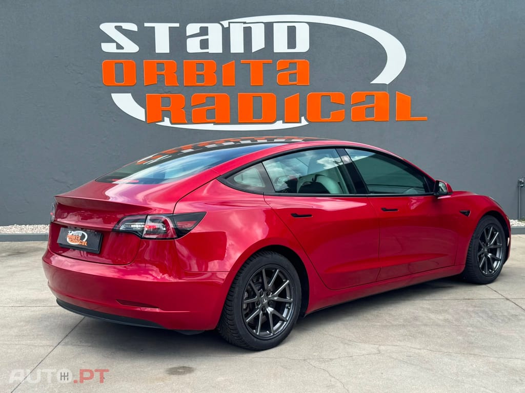 Tesla Model 3 Standard Range Plus RWD