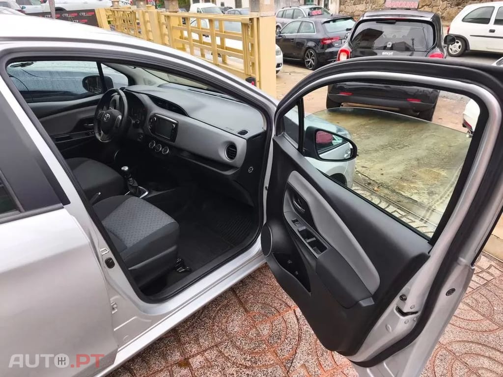 Toyota Yaris 1.4 D-4D Comfort 99g